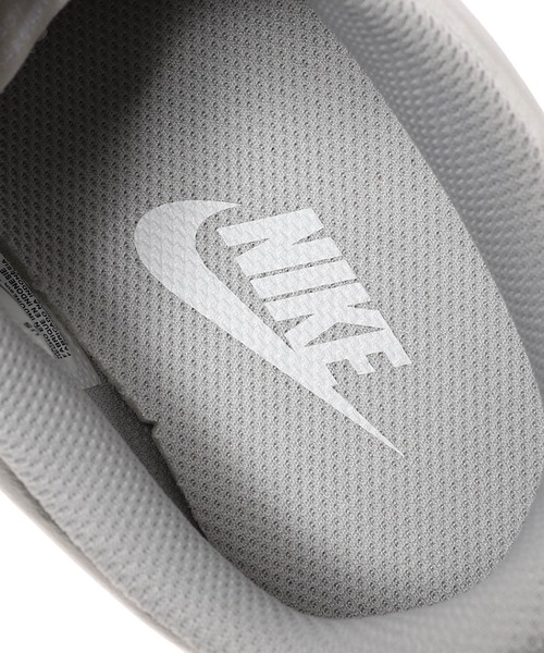 NIKE（ナイキ）の「NIKE WMNS CORTEZ IR0042-001（スニーカー・レディース・シルバー・24cm/23.5cm/25cm/23cm/24.5cm）」の5枚目の写真