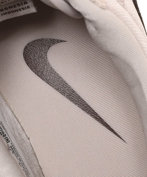NIKE(ナイキ)の「NIKE WMNS CORTEZ TXT IQ3624-667(スニーカー・レディース・レッド・24.5cm/25cm/24cm/23.5cm/23cm)」の4枚目の写真