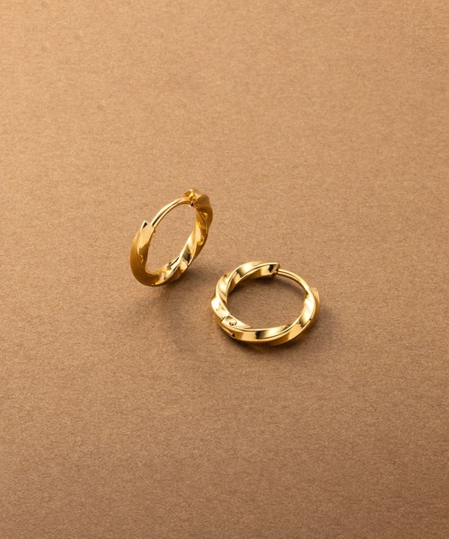 Cream dot.（クリームドット）の「【サージカルステンレス】ひねりラインのステンレス製ワンタッチフープピアス（ピアス（両耳用）・レディース・ゴールド/シルバー/ピンクゴールド・#10/#12/#8）」の17枚目の写真