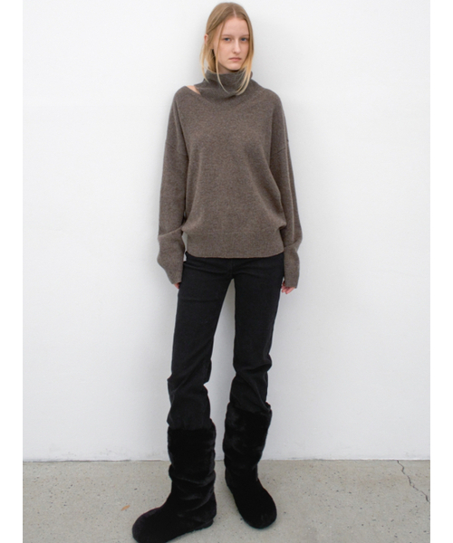 ATELIER NAIN(アトリエナイン)の「YAK BLENDED CUT OUT HIGH NECK KNIT (T-7143)(ニット/セーター・レディース・ヘザーグレー/アッシュブラウン・FREE)」の4枚目の写真