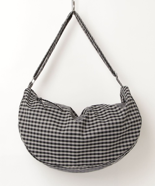 UNDERSTATEMENTs（アンダーステイトメント）の「【ユニセックス】チェックショルダーバッグ（ショルダーバッグ・メンズ・レッド/ネイビー/ブラック・FREE）」の9枚目の写真