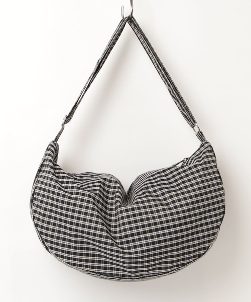 UNDERSTATEMENTs（アンダーステイトメント）の「【ユニセックス】チェックショルダーバッグ（ショルダーバッグ・メンズ・レッド/ネイビー/ブラック・FREE）」の11枚目の写真