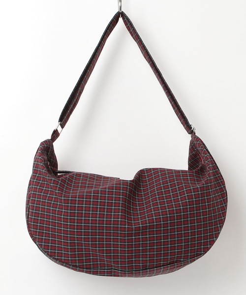 UNDERSTATEMENTs（アンダーステイトメント）の「【ユニセックス】チェックショルダーバッグ（ショルダーバッグ・メンズ・レッド/ネイビー/ブラック・FREE）」の15枚目の写真