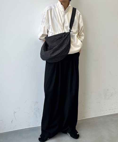 UNDERSTATEMENTs（アンダーステイトメント）の「【ユニセックス】チェックショルダーバッグ（ショルダーバッグ・メンズ・レッド/ネイビー/ブラック・FREE）」の21枚目の写真