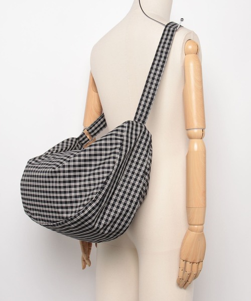 UNDERSTATEMENTs（アンダーステイトメント）の「【ユニセックス】チェックショルダーバッグ（ショルダーバッグ・メンズ・レッド/ネイビー/ブラック・FREE）」の22枚目の写真