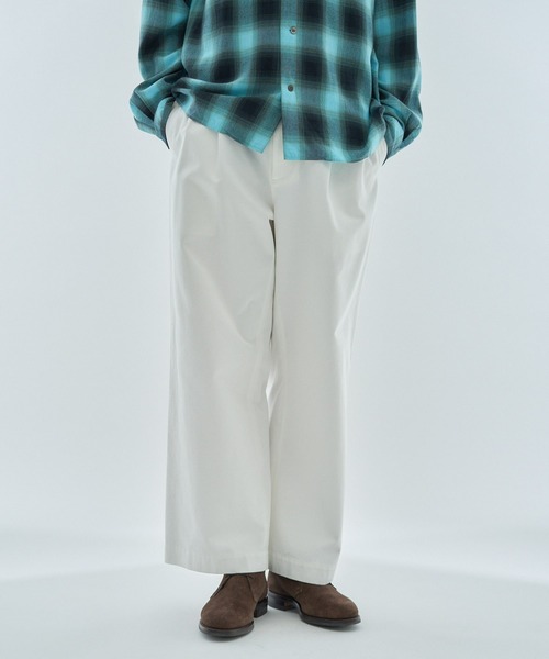 ESTNATION（エストネーション）の「ESTNATION / ワイドストレート チノパンツ（チノパンツ・メンズ・ホワイト/ブラック・LARGE/MEDIUM）」の3枚目の写真