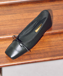 GRISE（グリーズ）の「GRISE BOXスクエアBALLERINA（バレエシューズ）」