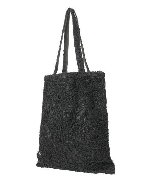 Te chichi(テチチ)の「Atelier ファブリックレーストート(ハンドバッグ・レディース・オフホワイト/ブラック・F)」の4枚目の写真