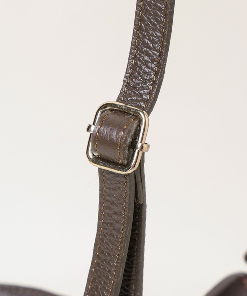 A part by（アパートバイ）の「【セレクト】AULENTTI_ベルトバッグ（ショルダーバッグ・レディース・ブラウン/ブラック・FREE）」の10枚目の写真