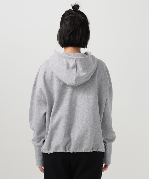 BAYFLOW（ベイフロー）の「[春まで活躍する]ハーフジップショートフーディー（スウェット・レディース・グレー/オフホワイト・FREE）」の6枚目の写真