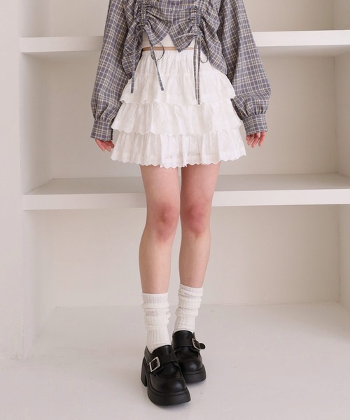 archives(アルシーヴ)の「コットンレースフリルミニSK(スカート・レディース・オフホワイト/ブラック・MEDIUM)」の5枚目の写真