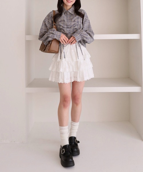 archives(アルシーヴ)の「コットンレースフリルミニSK(スカート・レディース・オフホワイト/ブラック・MEDIUM)」の9枚目の写真