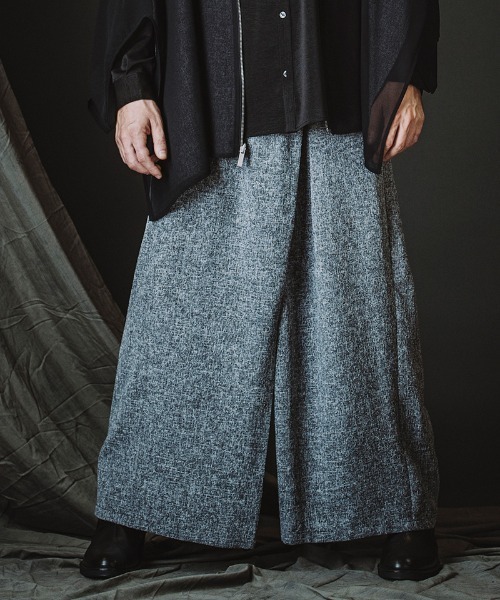 NO ID.(ノーアイディ)の「mp14811-ワイドラップトラウザーズ パンツ(458006-439P)(その他パンツ・メンズ・ミックスグレー/ブラック・2/1)」の3枚目の写真