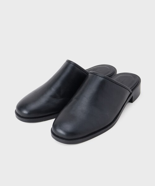 tk.TAKEO KIKUCHI(ティーケータケオキクチ)の「ラウンドトゥミュール(サンダル・メンズ・ブラック・75/65)」の1枚目の写真