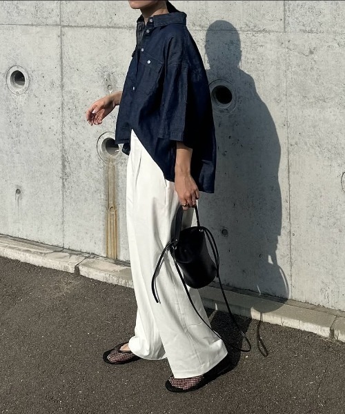 ANGIE(アンジー)の「オーバーサイズ レギュラーカラー デニム 半袖シャツ / 夏服(シャツ/ブラウス・レディース・ブルー/ネイビー/ブルー系その他・FREE)」の18枚目の写真