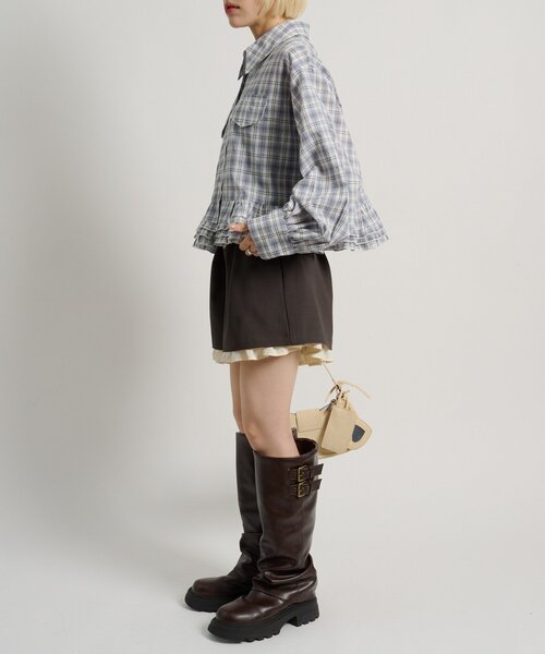 w closet(ダブルクローゼット)の「裾フリルチェックシャツ 【羽織でも使える】(シャツ/ブラウス・レディース・ブルー/レッド/ブラウン・FREE)」の15枚目の写真
