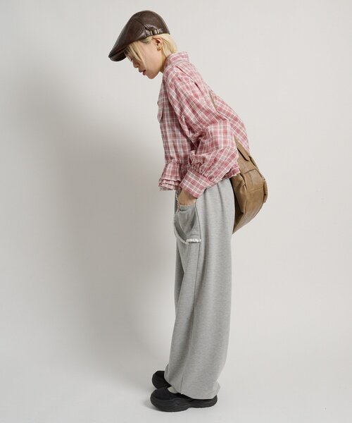 w closet(ダブルクローゼット)の「裾フリルチェックシャツ 【羽織でも使える】(シャツ/ブラウス・レディース・ブルー/レッド/ブラウン・FREE)」の11枚目の写真