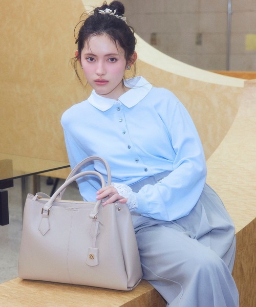 VIS（ビス）の「【COHINA×VIS】チャーム付き2WAYトートバッグ/A4対応・軽量（トートバッグ・レディース・ベージュ/キナリ/ブラック・FREE）」の5枚目の写真