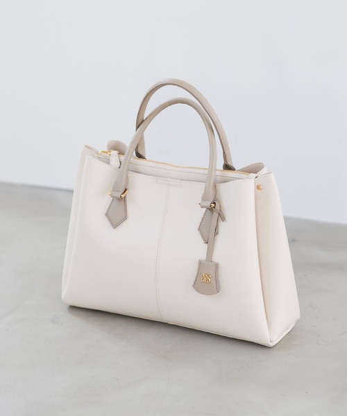 VIS（ビス）の「【COHINA×VIS】チャーム付き2WAYトートバッグ/A4対応・軽量（トートバッグ・レディース・ベージュ/キナリ/ブラック・FREE）」の13枚目の写真