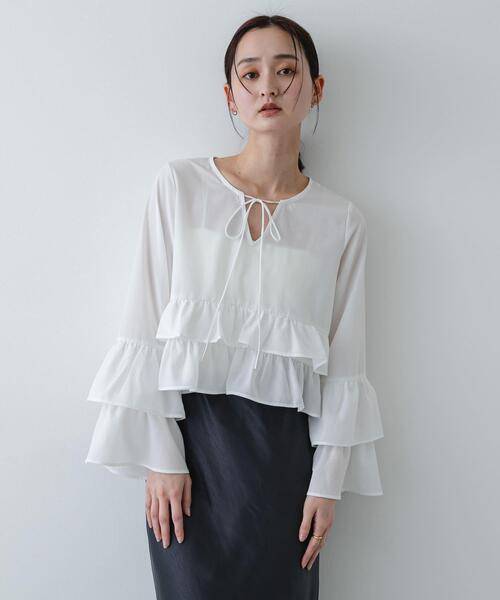 SENSE OF PLACE by URBAN RESEARCH（センスオブプレイスバイアーバンリサーチ）の「ダブルフリルブラウス（シャツ/ブラウス・レディース・オフホワイト/ブラック/ベージュ・ONE）」の12枚目の写真