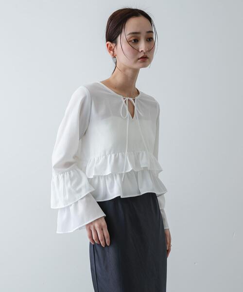 SENSE OF PLACE by URBAN RESEARCH（センスオブプレイスバイアーバンリサーチ）の「ダブルフリルブラウス（シャツ/ブラウス・レディース・オフホワイト/ブラック/ベージュ・ONE）」の15枚目の写真