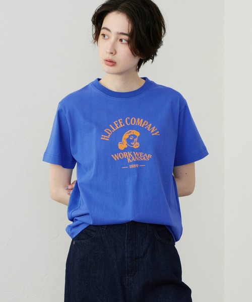 Lee(リー)の「Lee/リー ロゴプリントハーフスリーブTシャツ(Tシャツ/カットソー・レディース・ブラウン/ホワイト/アイボリー/ブルー/イエロー/ブラック/グレー/レッド・SMALL/MEDIUM)」の6枚目の写真