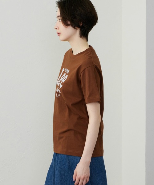 Lee(リー)の「Lee/リー ロゴプリントハーフスリーブTシャツ(Tシャツ/カットソー・レディース・ブラウン/ホワイト/アイボリー/ブルー/イエロー/ブラック/グレー/レッド・SMALL/MEDIUM)」の11枚目の写真