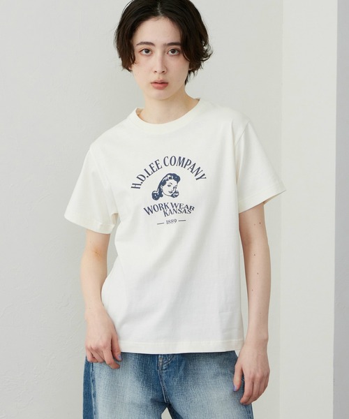 Lee(リー)の「Lee/リー ロゴプリントハーフスリーブTシャツ(Tシャツ/カットソー・レディース・ブラウン/ホワイト/アイボリー/ブルー/イエロー/ブラック/グレー/レッド・SMALL/MEDIUM)」の18枚目の写真