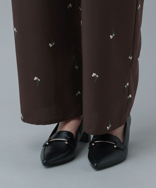 GLOBAL WORK（グローバルワーク）の「MATINEE LINE/フラワー刺繍イージーパンツ/646659（その他パンツ・レディース・ブラック/ダークブラウン・LARGE/MEDIUM）」の19枚目の写真