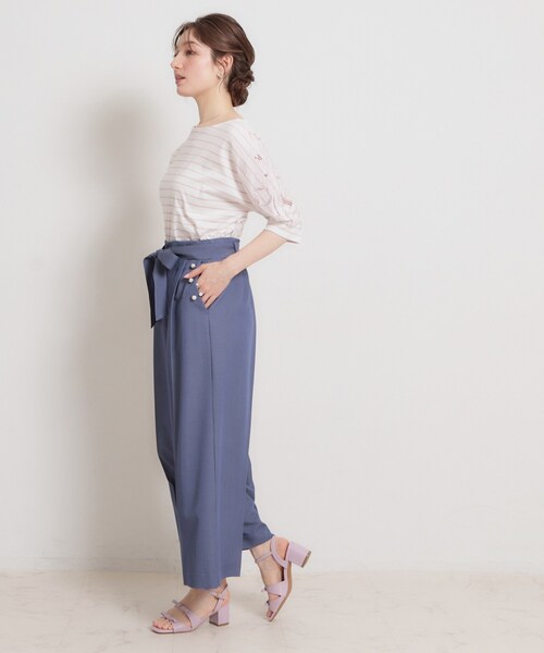 couture brooch(クチュールブローチ)の「【接触冷感・UVカット】60シルケット エンブロドルマントップス(Tシャツ/カットソー・レディース・ブラック/サックスブルー/ピンク系3/オフホワイト・38/36/42)」の13枚目の写真