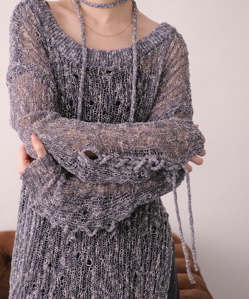 loin nuit(ロワンニュイ)の「asymmetry lace up knit / アシンメトリーレースアップニット(ニット/セーター・レディース・ネイビー/ミント/スモークピンク・FREE)」の4枚目の写真