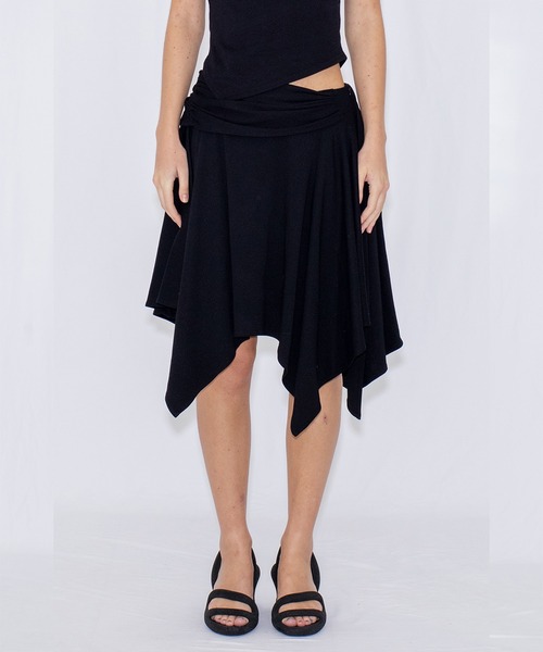 VIAVANDA（ヴィアヴァンダ）の「ASYMMETRIC DRAPE SKIRT（スカート・レディース・グレー/ブラック・FREE）」の2枚目の写真