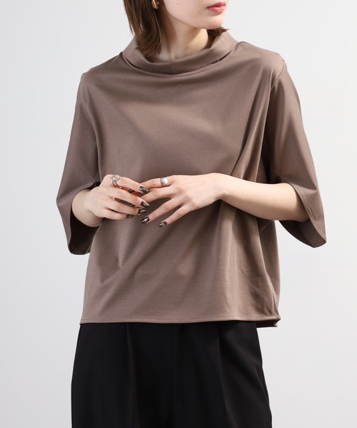 BRODIAEA(ブローディア)の「BRODIAEA シルク混ボトルネックカットソープルオーバー 半端袖(Tシャツ/カットソー・レディース・モカ/オフホワイト/ネイビー・40)」の14枚目の写真