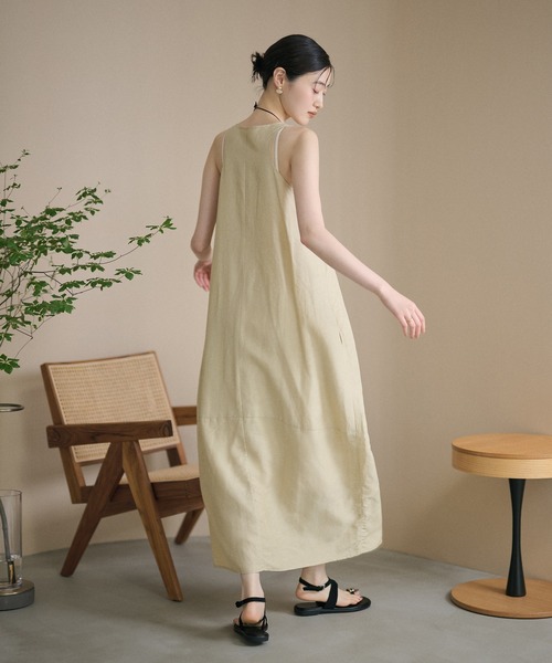 LAULEN(ローレン)の「cocoon sleeveless dress /コクーンシルエットノースリーブワンピース(ワンピース・レディース・ネイビー/ベージュ・FREE)」の6枚目の写真
