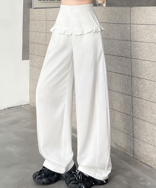 FAVORITO(ファヴォリート)の「フリルリラックスデニムパンツ(デニムパンツ・レディース・ホワイト/ブラック/ブルー/モカ・L/M/S)」の7枚目の写真