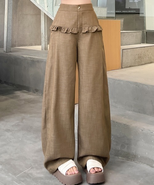 FAVORITO(ファヴォリート)の「フリルリラックスデニムパンツ(デニムパンツ・レディース・ホワイト/ブラック/ブルー/モカ・L/M/S)」の16枚目の写真