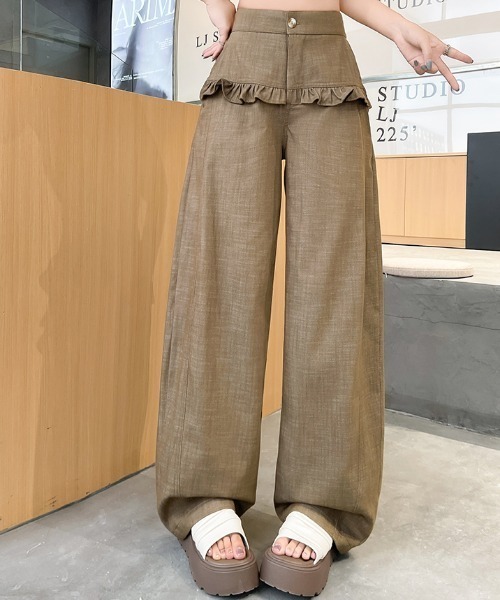 FAVORITO(ファヴォリート)の「フリルリラックスデニムパンツ(デニムパンツ・レディース・ホワイト/ブラック/ブルー/モカ・L/M/S)」の19枚目の写真