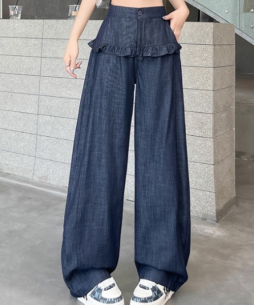 FAVORITO(ファヴォリート)の「フリルリラックスデニムパンツ(デニムパンツ・レディース・ホワイト/ブラック/ブルー/モカ・L/M/S)」の20枚目の写真