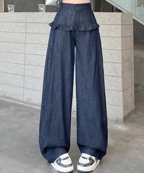 FAVORITO(ファヴォリート)の「フリルリラックスデニムパンツ(デニムパンツ・レディース・ホワイト/ブラック/ブルー/モカ・L/M/S)」の21枚目の写真