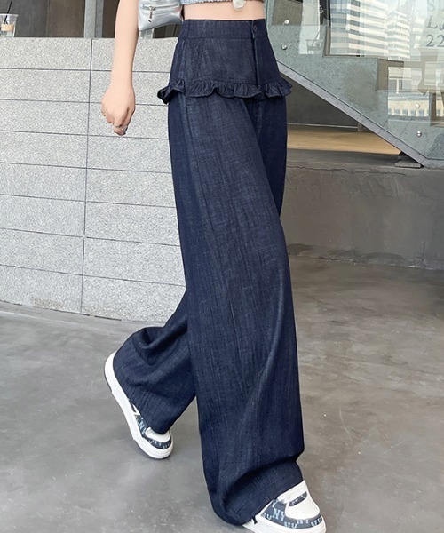 FAVORITO(ファヴォリート)の「フリルリラックスデニムパンツ(デニムパンツ・レディース・ホワイト/ブラック/ブルー/モカ・L/M/S)」の22枚目の写真