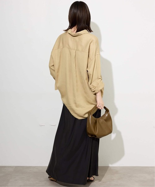 SLOBE IENA(スローブイエナ)の「《3サイズ展開/シリーズあり/追加2》フィブリルマーメイドフレアスカート(スカート・レディース・ブラック/ブラック系その他/ベージュ・40/38/36)」の13枚目の写真