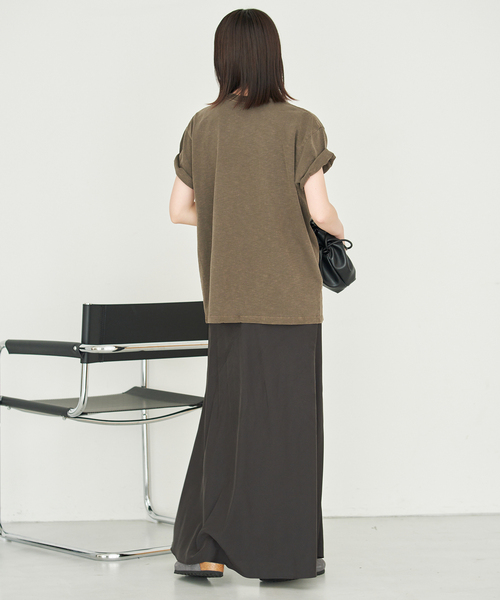 SLOBE IENA(スローブイエナ)の「《3サイズ展開/シリーズあり/追加2》フィブリルマーメイドフレアスカート(スカート・レディース・ブラック/ブラック系その他/ベージュ・40/38/36)」の16枚目の写真