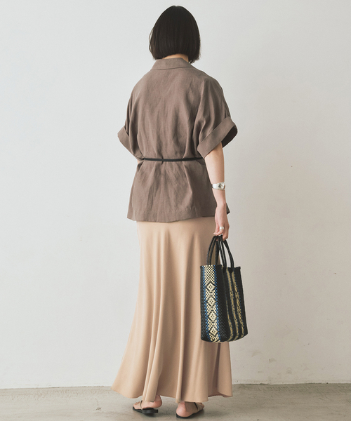 SLOBE IENA(スローブイエナ)の「《3サイズ展開/シリーズあり/追加2》フィブリルマーメイドフレアスカート(スカート・レディース・ブラック/ブラック系その他/ベージュ・40/38/36)」の9枚目の写真