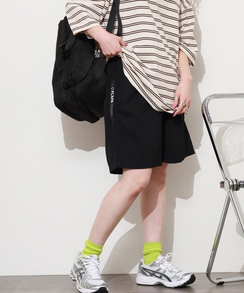 FLASH PACKER(フラッシュパッカー)の「ワッフル・ショーツ(その他パンツ・メンズ・ベージュ/グリーン/ブラック・XL/L/M)」の1枚目の写真