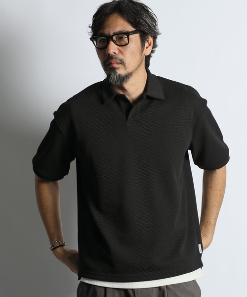 The DUFFER of ST.GEORGE(ザダファーオブセントジョージ)の「「AIR FLEX」HEAVY KANOKO RELAX FIT SKIPPER POLO:セットアップ対応 機能素材「エアフレックス」鹿の子スキッパーポロ(ポロシャツ・メンズ・ブラック/ホワイト/ネイビー・X-LARGE/LARGE/MEDIUM)」の3枚目の写真