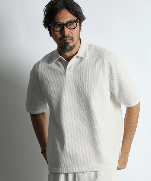 The DUFFER of ST.GEORGE(ザダファーオブセントジョージ)の「「AIR FLEX」HEAVY KANOKO RELAX FIT SKIPPER POLO:セットアップ対応 機能素材「エアフレックス」鹿の子スキッパーポロ(ポロシャツ・メンズ・ブラック/ホワイト/ネイビー・X-LARGE/LARGE/MEDIUM)」の4枚目の写真