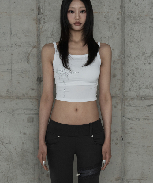 ETRE AU SOMMET(エトレオソメ)の「Cross Hotfix Backless Sleeve (White)(Tシャツ/カットソー・レディース・ホワイト・FREE)」の1枚目の写真