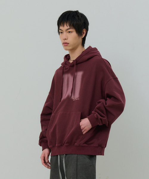 DESIRED（デシレッド）の「ピグメントグラフィックフードパーカー-FASK5107B0R（パーカー・レディース・バーガンディー・MEDIUM/LARGE/X-LARGE）」の6枚目の写真