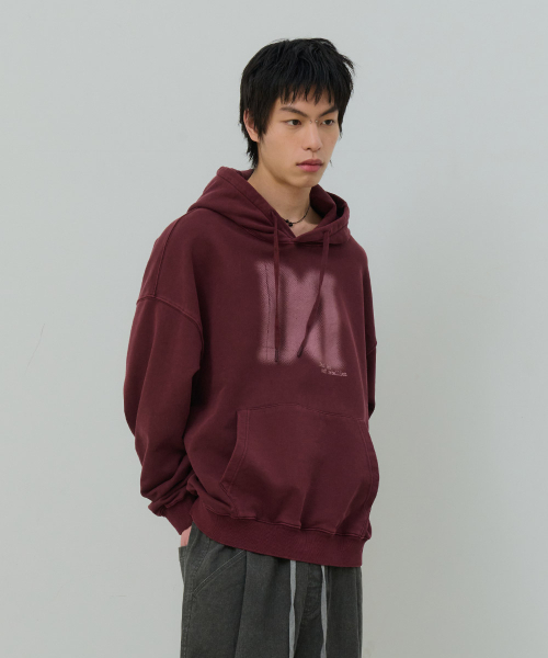 DESIRED（デシレッド）の「ピグメントグラフィックフードパーカー-FASK5107B0R（パーカー・レディース・バーガンディー・MEDIUM/LARGE/X-LARGE）」の7枚目の写真