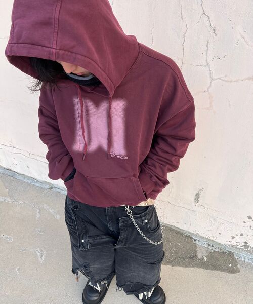 DESIRED（デシレッド）の「ピグメントグラフィックフードパーカー-FASK5107B0R（パーカー・レディース・バーガンディー・MEDIUM/LARGE/X-LARGE）」の2枚目の写真